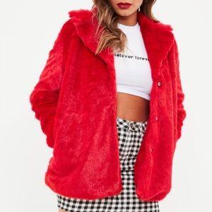 MISSGUIDED RED FAUX FUR COAT ❤️🍒👠💄